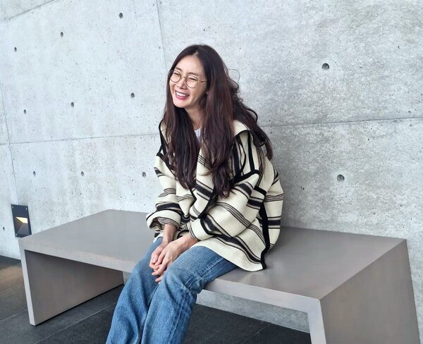 ▲ 최지우가 1년 전 오늘의 사진을 공개했다. (사진 = 최지우 SNS 캡처)