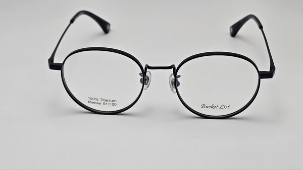 ▲공연예술가 팝핀현준 착용 ‘버킷리스트 MENSA C1’