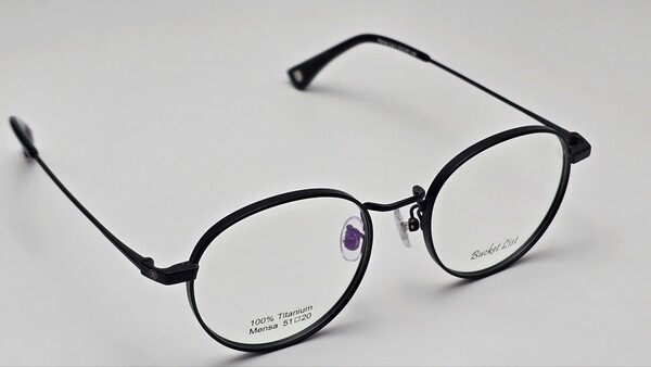 ▲공연예술가 팝핀현준 착용 ‘버킷리스트 MENSA C1’