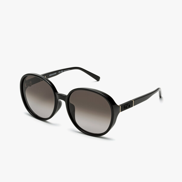 ▲배우 이민정 착용 ‘페라가모 SF2054SLBK 200 61’